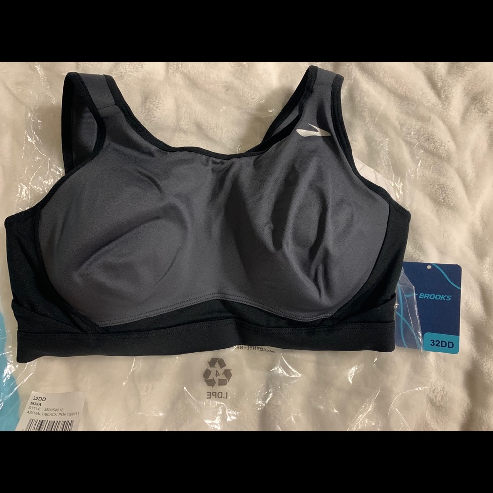 Sports bra
